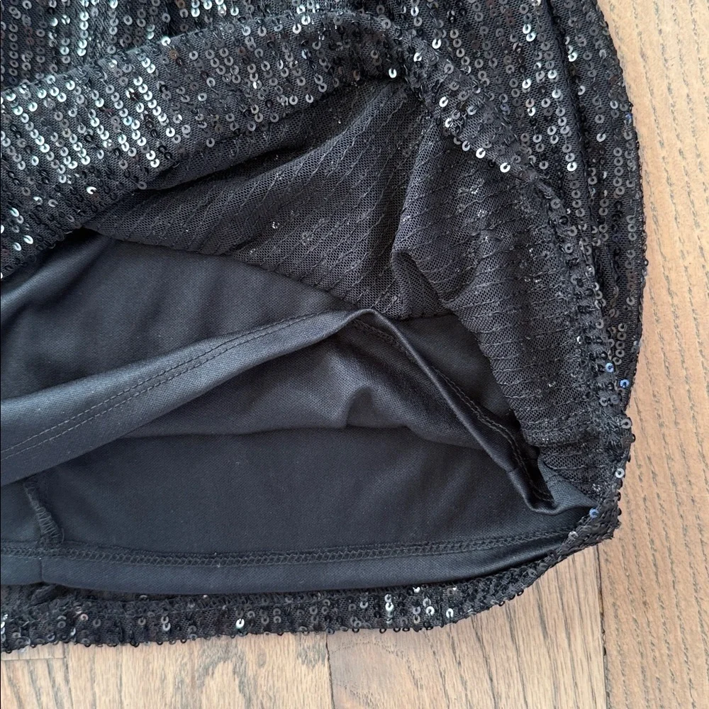 Crystal Sky Women’s Sequin Black Long Sleeve Dress with Belt Size Medium - Picture 9 of 12